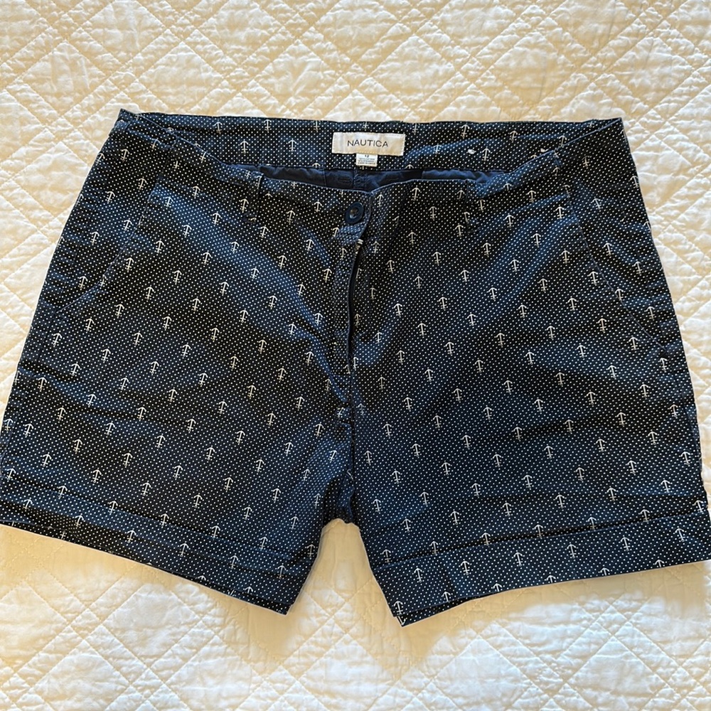 Nautical anchor shorts